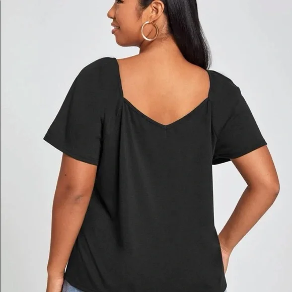 Black Solid Puff sleeve top - Picture 7 of 10